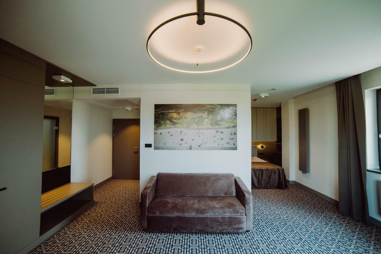 Hotel Evva Tarnobrzeg Extérieur photo